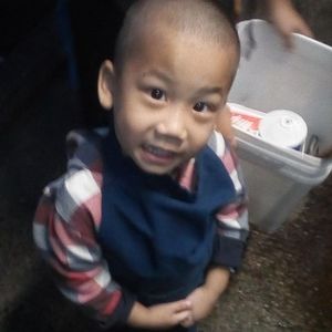 Meet your Posher, Bee